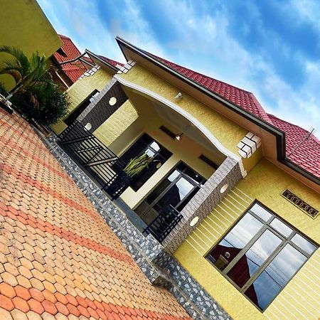 Zeo Airbnb - Cheap Apartment In Kigali Buitenkant foto