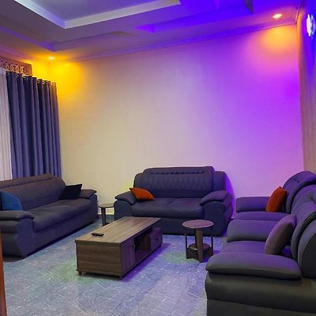 Zeo Airbnb - Cheap Apartment In Kigali Buitenkant foto