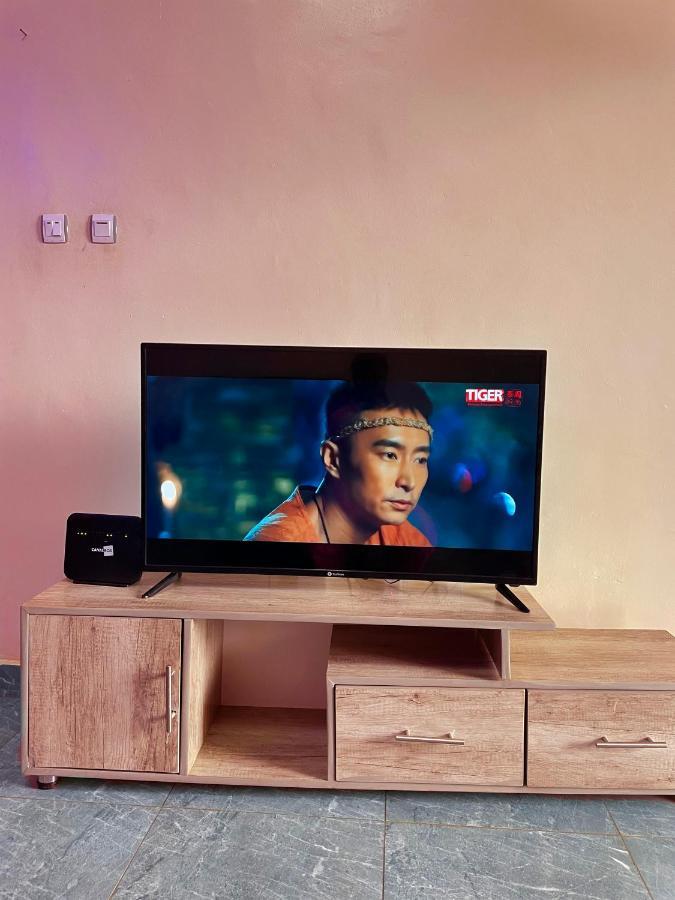 Zeo Airbnb - Cheap Apartment In Kigali Buitenkant foto